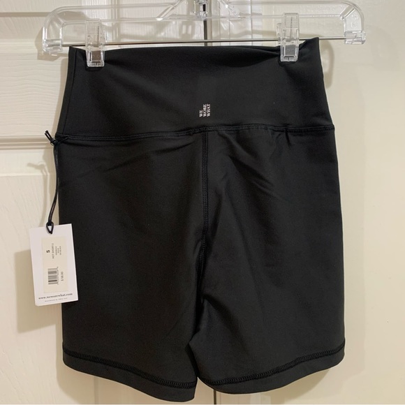 WeWoreWhat Black Hot Shorts Size Small NWT - Picture 3 of 8